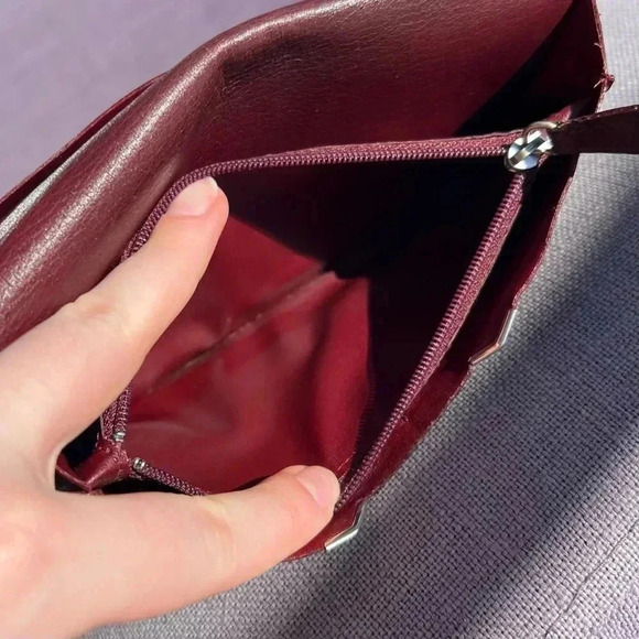 Cartier Long Wallet Bi-Fold Leather - Picture 6 of 6